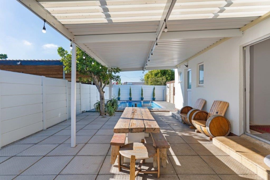3 Bedroom Property for Sale in Table View Western Cape